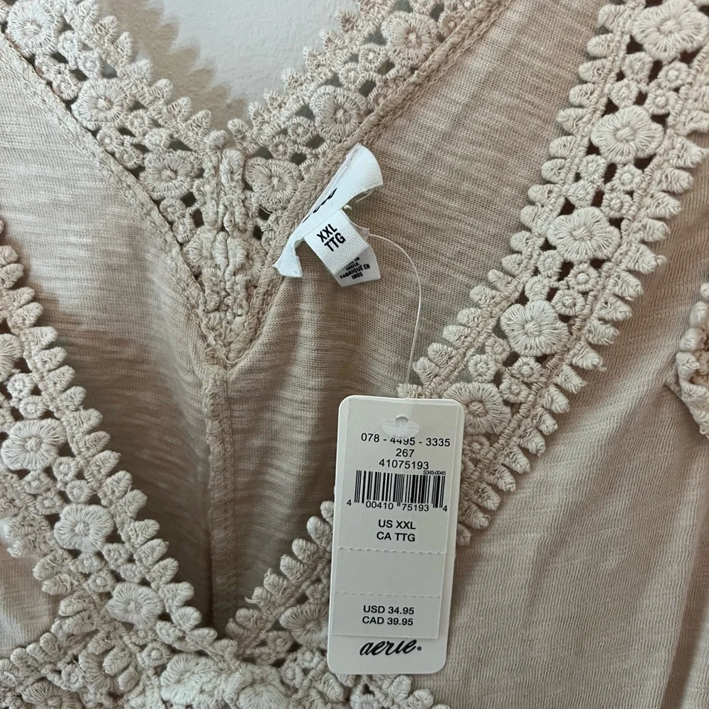Aerie Detailed Tank - Picture 2 of 3